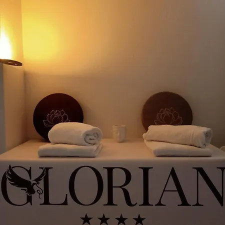 Glorian 4*