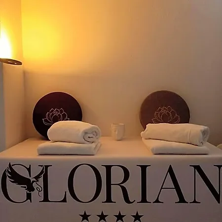 Glorian ホテル プーラ